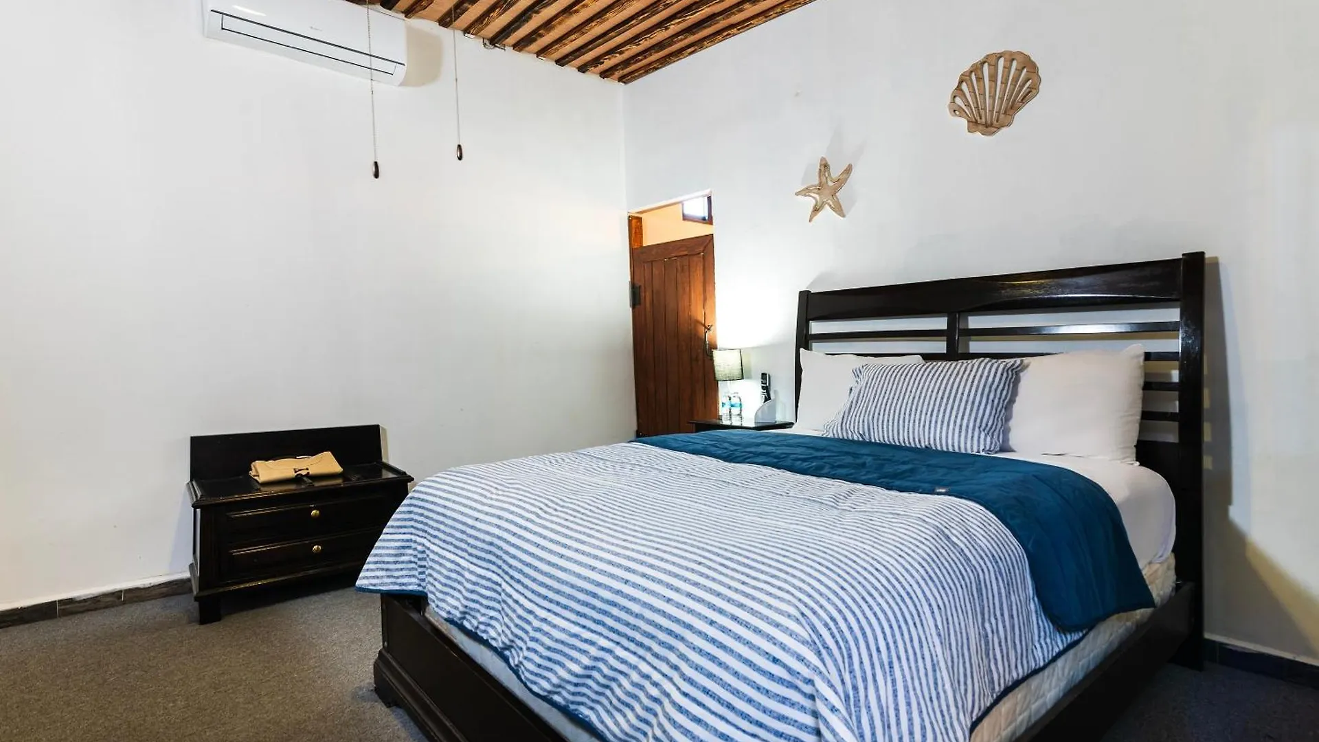 Oyo Posada Del Pescador Cabo San Lucas Bed & Breakfast